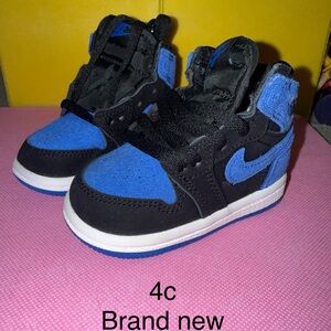 Nike Kids Black and Blue Sneakers